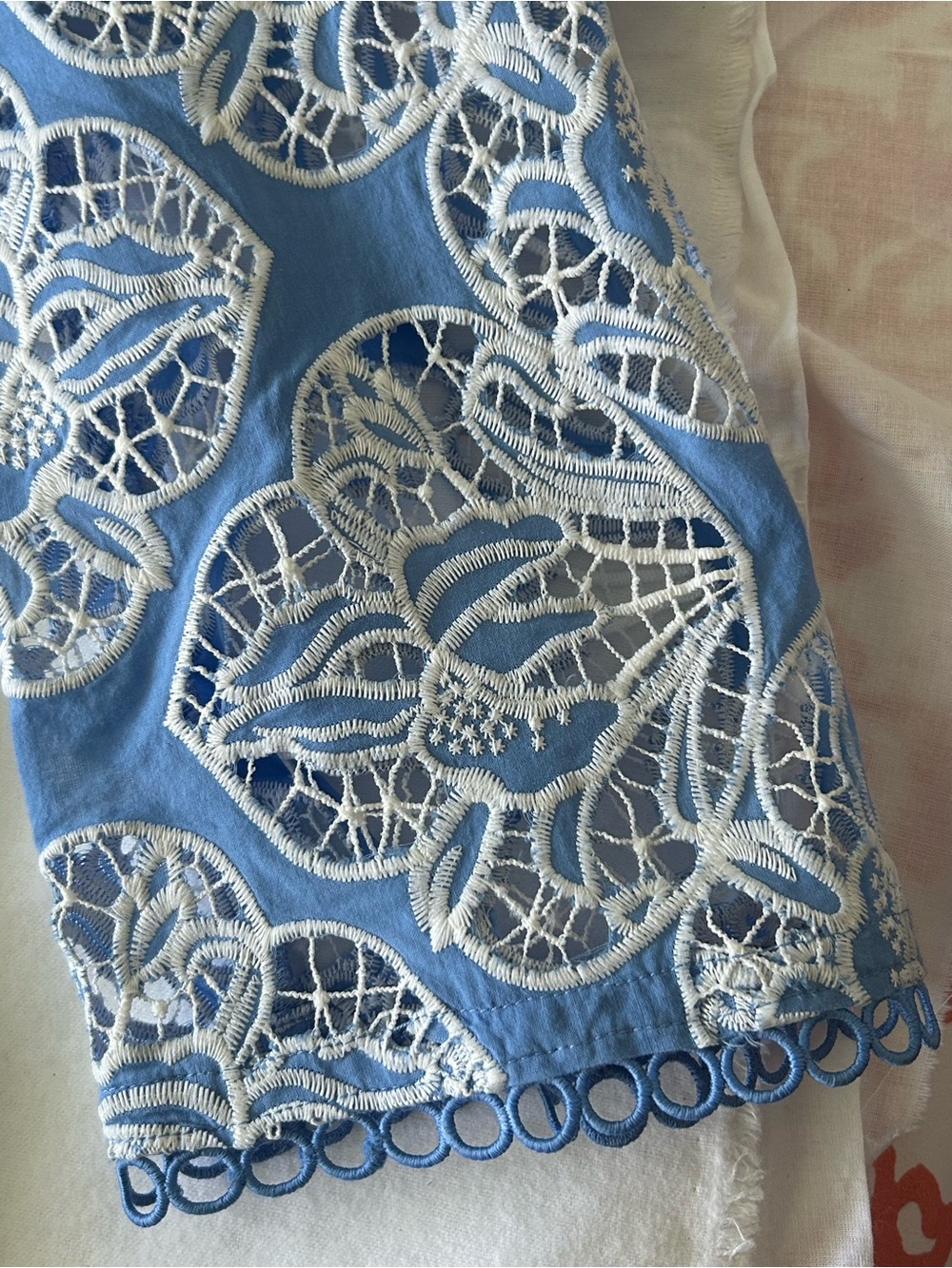 NWOT Boston Proper Size 8 Two Tone Lace Three Quarter Sleeve Blue & White Dress - Picture 11 of 14